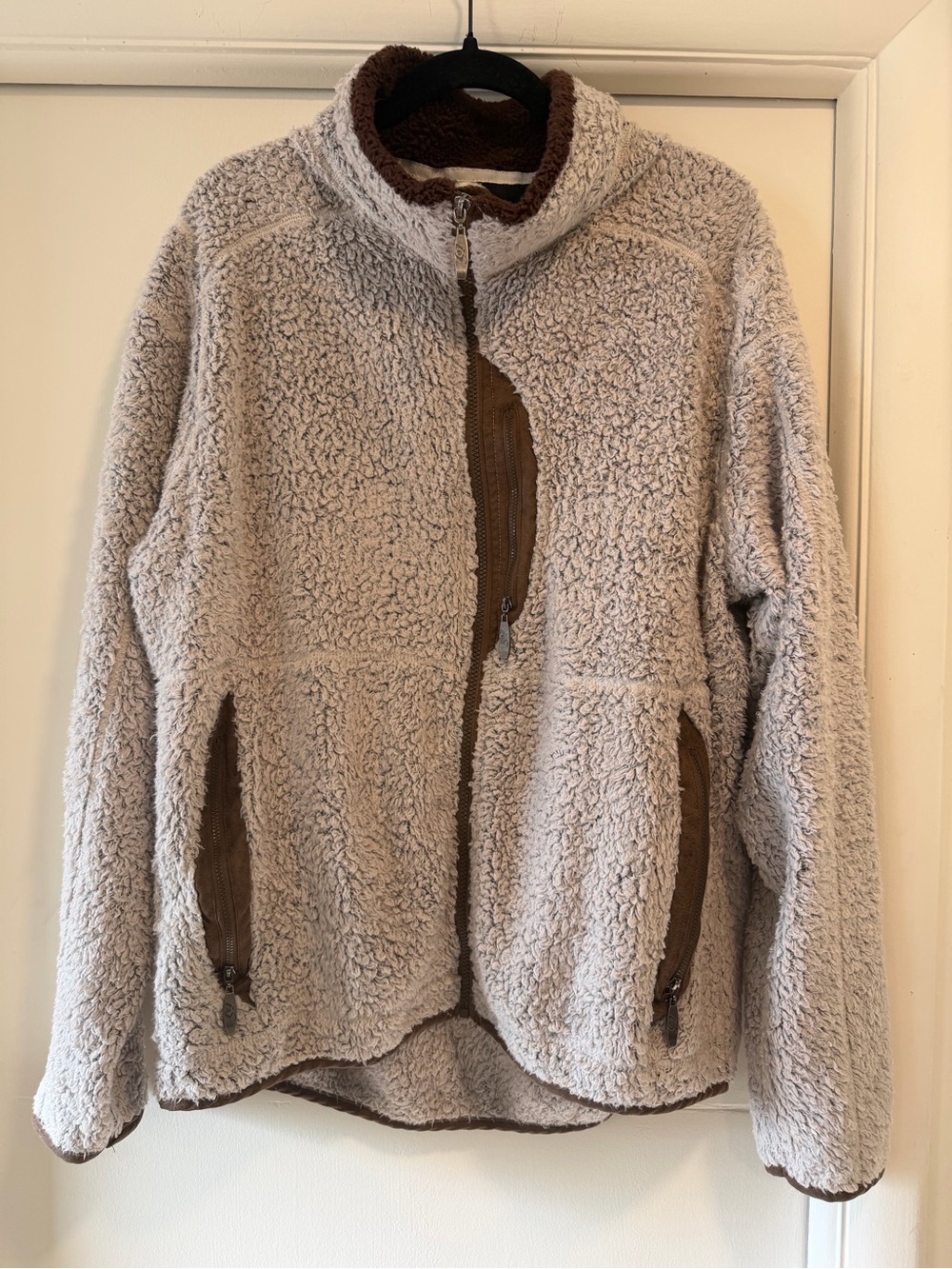 Men’s Cozy Sherpa Zip-Up Jacket - Taupe with Brown Trim